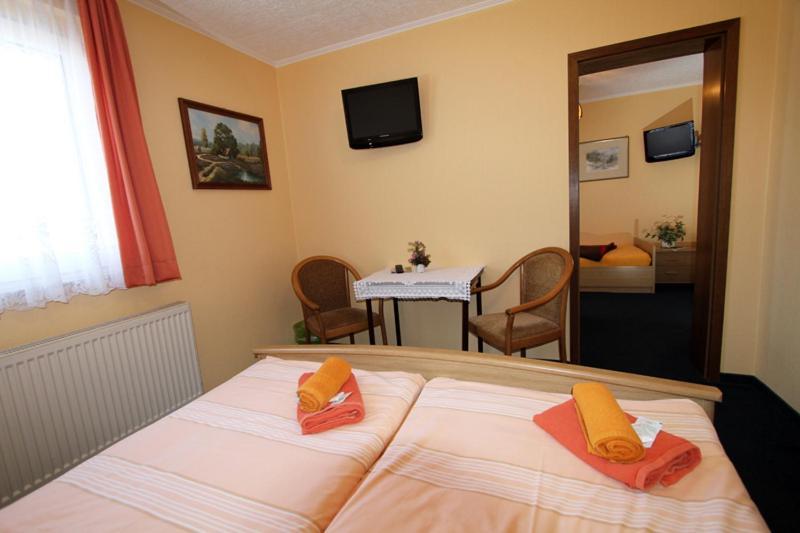 Familienhotel Zur Linde Паншвиц-Кукау Номер фото